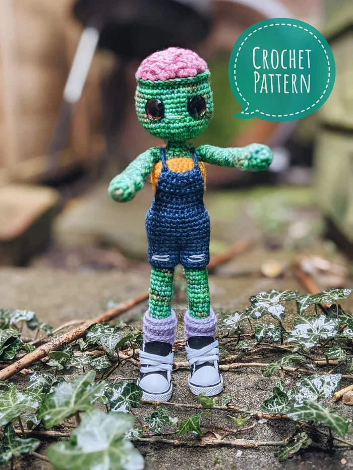 Zombie Doll _ Crochet Pattern